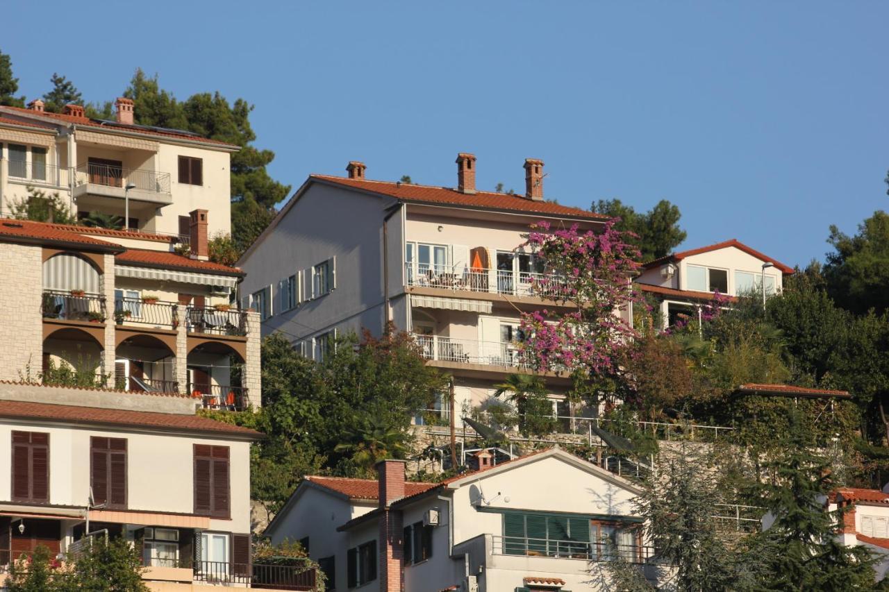 Apartments With A Parking Space Rabac, Labin - 7410 Exterior photo
